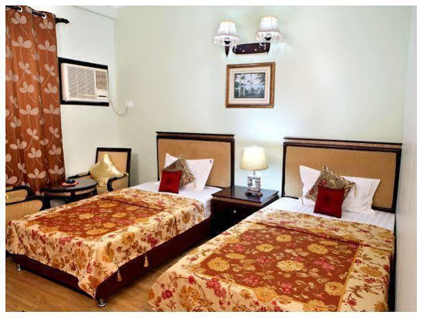 Revels Plum Bed & Breakfast New Delhi